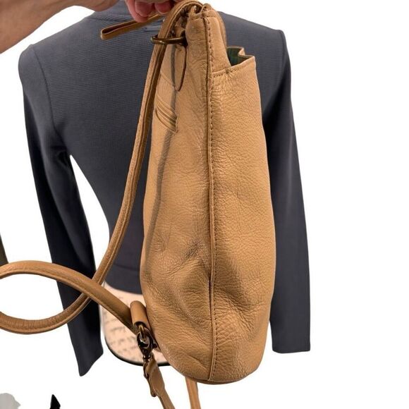 Clarks Leather Backpack Bag Tan - Picture 8 of 9